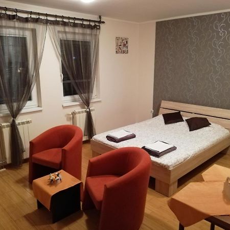 Apartman Ivana Apartment Subotica Exterior photo