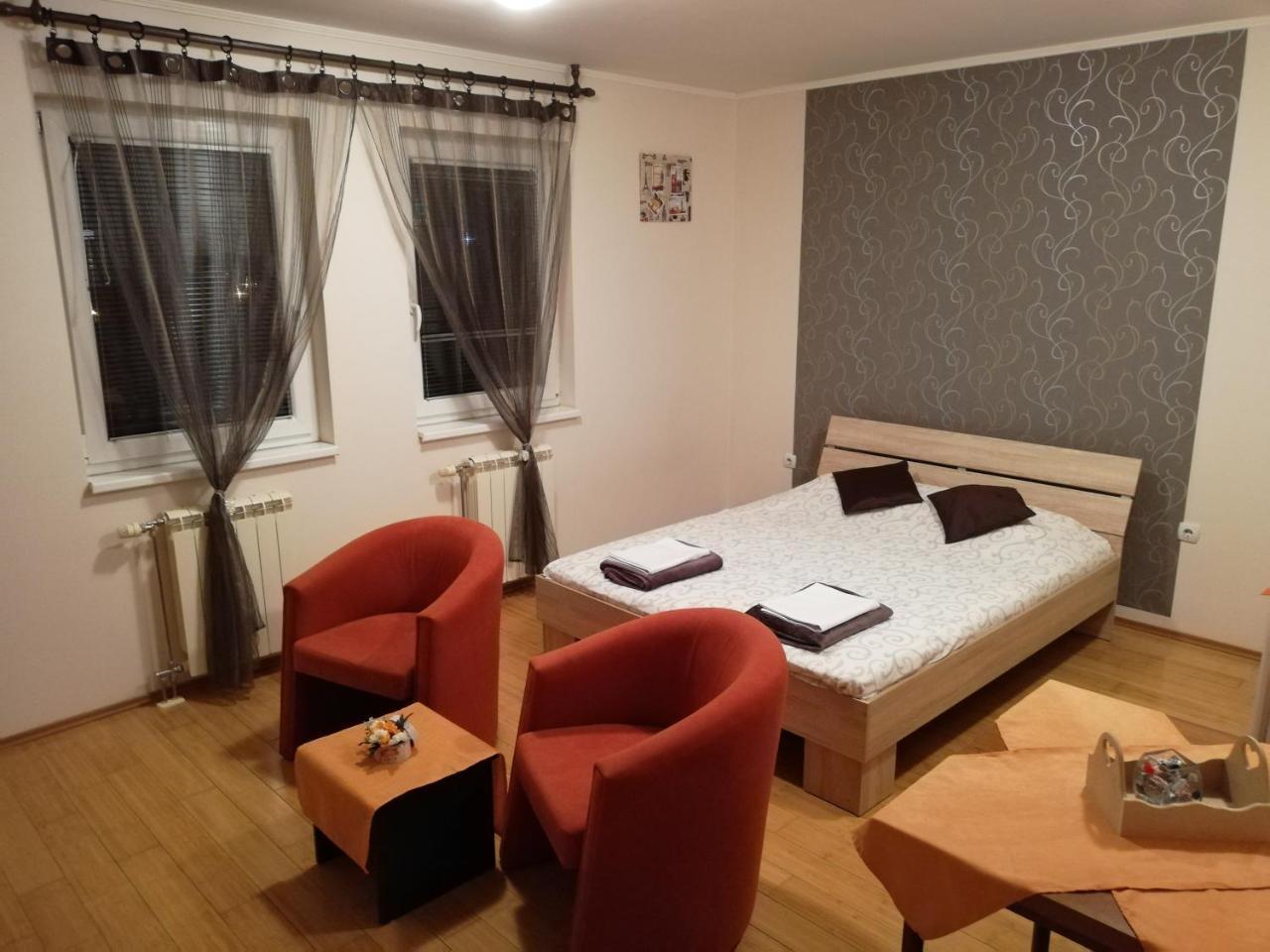 Apartman Ivana Apartment Subotica Exterior photo